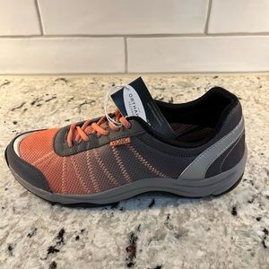 Vionic sneaker, Womens